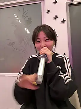 Snapshot of LXR77887 chatting on 02-24-26, 09:07 LXR77887 online show from 02-24-26, 09:07