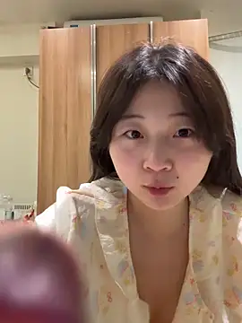 Snapshot of LXR77887 chatting on 03-15-26, 12:16 LXR77887 online show from 03-15-26, 12:16