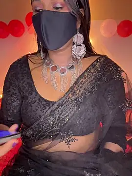 Snapshot of LIZNA_0 chatting on 02-12-26, 06:14 LIZNA 0 online show from 02-12-26, 06:14