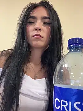 Snapshot of Sara_Fernandez_ chatting on 03-02-26, 02:35 Sara Fernandez online show from 03-02-26, 02:35