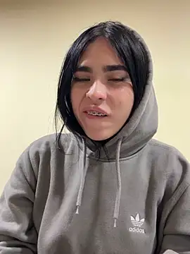 Snapshot of Sara_Fernandez_ chatting on 03-06-26, 01:51 Sara Fernandez online show from 03-06-26, 01:51