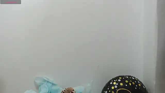 Snapshot of CarolRousee chatting on 02-19-26, 07:32 CarolRousee online show from 02-19-26, 07:32