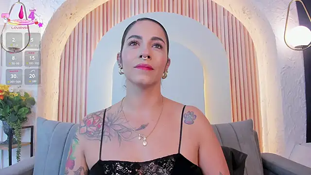 violet scott  online show from 07-17-26, 10:33