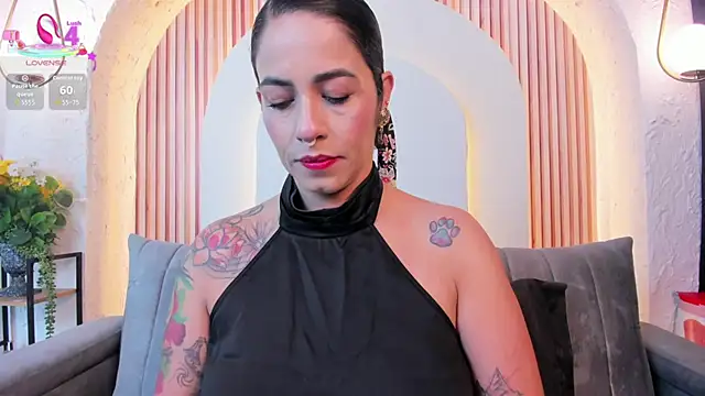 violet scott  online show from 07-23-26, 10:57