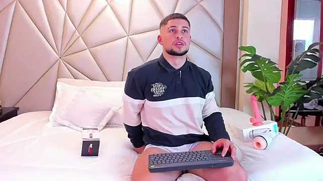 valenssio moretti online show from 04-16-26, 07:58