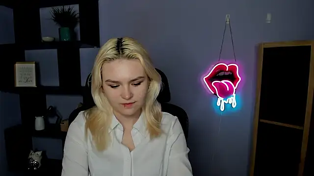 Snapshot of SweetLilyxo chatting on 03-02-26, 07:26 SweetLilyxo online show from 03-02-26, 07:26