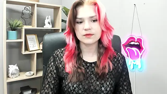 SweetLilyxo online show from 06-08-26, 06:25