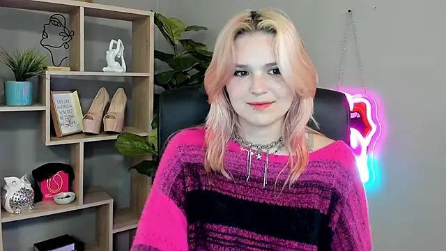 SweetLilyxo online show from 07-05-26, 01:51