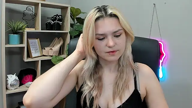SweetLilyxo online show from 07-30-26, 07:07