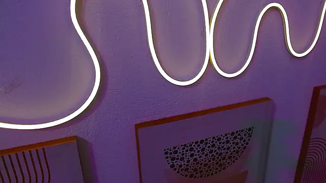 Snapshot of miss_caty chatting on 02-17-26, 10:38 miss caty online show from 02-17-26, 10:38