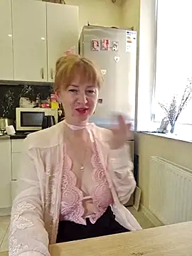 LanaBananaa  online show from 04-28-26, 11:15