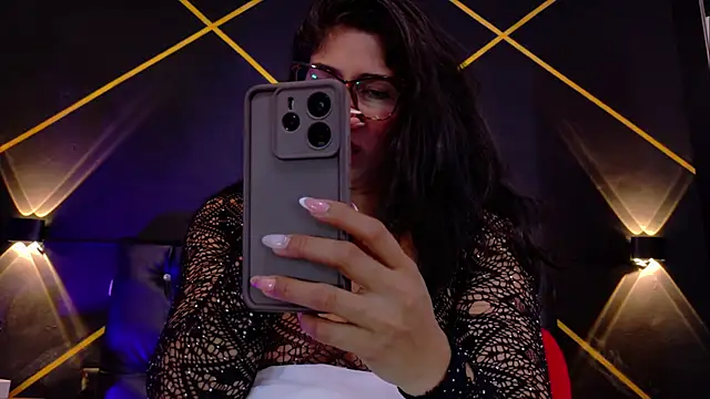 Snapshot of serena_kournikova chatting on 02-12-26, 10:05 serena kournikova online show from 02-12-26, 10:05