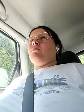 Snapshot of sari237 chatting on 07-04-26, 01:50 sari237 online show from 07-04-26, 01:50