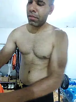 Snapshot of thom_1 chatting on 03-04-26, 02:06 thom 1 online show from 03-04-26, 02:06