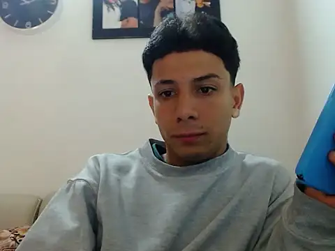 Snapshot of waner_thom chatting on 02-05-26, 10:14 waner thom online show from 02-05-26, 10:14