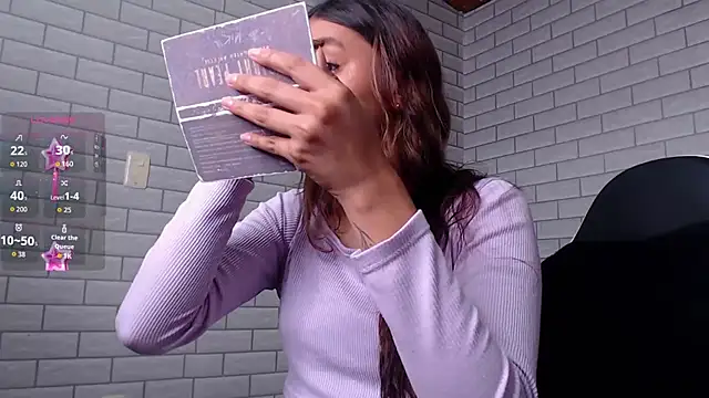 Paulette valverde online show from 03-13-26, 07:31