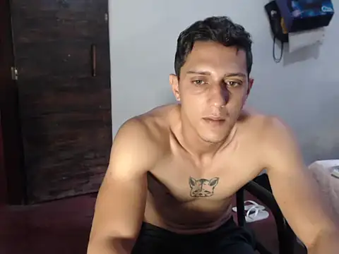 Snapshot of AlexParaiba chatting on 05-21-26, 01:51 AlexParaiba online show from 05-21-26, 01:51