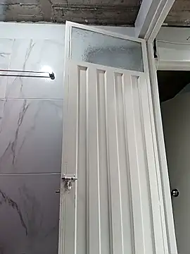 Snapshot of Sharlottee__ chatting on 02-24-26, 05:00 Sharlottee online show from 02-24-26, 05:00