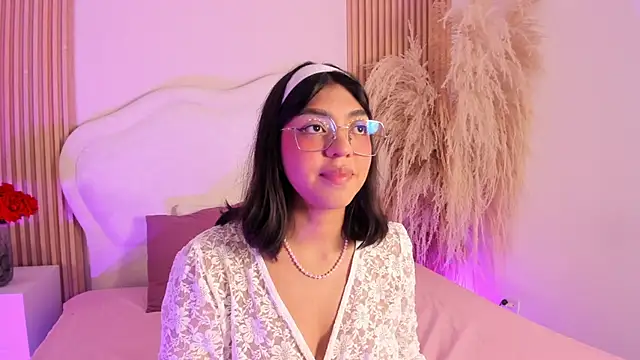 Snapshot of rebeca_taylor chatting on 02-20-26, 03:36 rebeca taylor online show from 02-20-26, 03:36