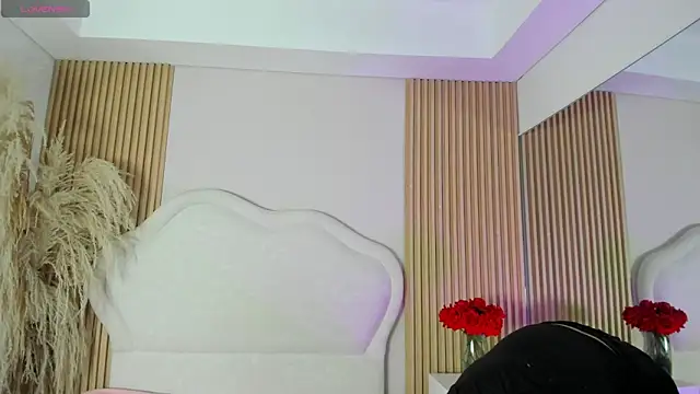 Snapshot of rebeca_taylor chatting on 03-05-26, 03:35 rebeca taylor online show from 03-05-26, 03:35