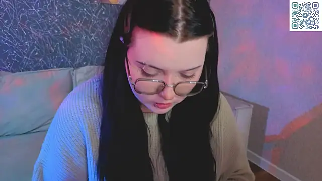 Kira G0ld online show from 05-02-26, 01:10