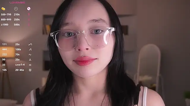 HannaHayles online show from 02-10-26, 06:12