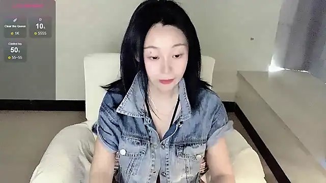 Sunny------ online show from 05-17-26, 04:32