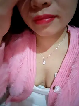 Snapshot of aki_zz69 chatting on 02-04-26, 12:44 aki zz69 online show from 02-04-26, 12:44