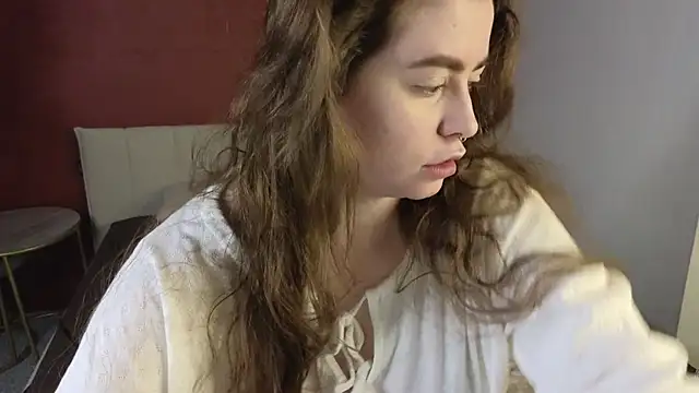 LovingWhisperr online show from 05-20-26, 01:12