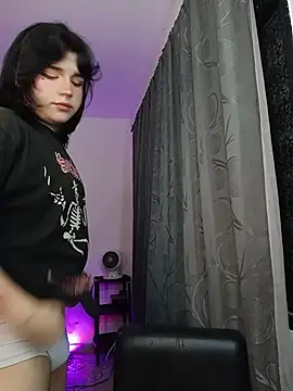 Snapshot of Daniellesins1 chatting on 02-14-26, 06:43 Daniellesins1 online show from 02-14-26, 06:43