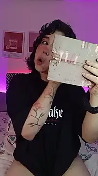 Snapshot of Daniellesins1 chatting on 03-05-26, 05:36 Daniellesins1 online show from 03-05-26, 05:36