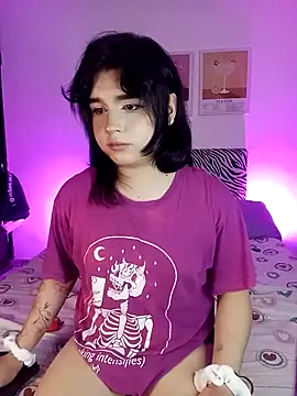 Snapshot of Daniellesins1 chatting on 03-12-26, 03:34 Daniellesins1 online show from 03-12-26, 03:34