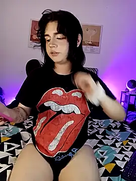 Snapshot of Daniellesins1 chatting on 03-21-26, 05:34 Daniellesins1 online show from 03-21-26, 05:34