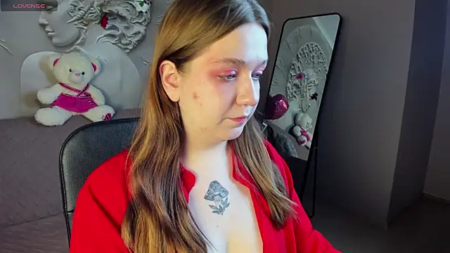 Snapshot of RachelDiRose chatting on 02-12-26, 03:23 RachelDiRose online show from 02-12-26, 03:23