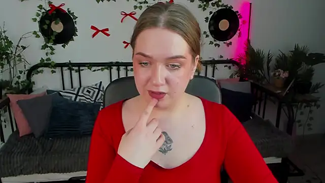 Snapshot of RachelDiRose chatting on 02-25-26, 03:54 RachelDiRose online show from 02-25-26, 03:54