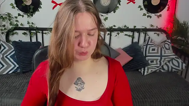 Snapshot of RachelDiRose chatting on 03-06-26, 03:03 RachelDiRose online show from 03-06-26, 03:03