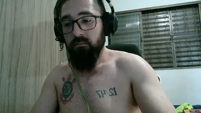 Snapshot of Redlovecouple chatting on 02-27-26, 08:09 Redlovecouple online show from 02-27-26, 08:09