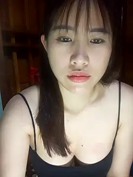 Snapshot of Yui-Ch1682 chatting on 02-19-26, 12:23 Yui-Ch1682 online show from 02-19-26, 12:23