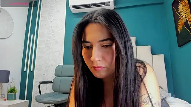 Snapshot of Adrienne__ chatting on 03-06-26, 09:22 Adrienne online show from 03-06-26, 09:22