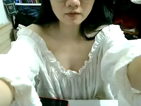 Snapshot of xiaoxiaowan11 chatting on 02-10-26, 11:25 xiaoxiaowan11 online show from 02-10-26, 11:25