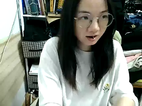 Snapshot of xiaoxiaowan11 chatting on 03-07-26, 10:34 xiaoxiaowan11 online show from 03-07-26, 10:34