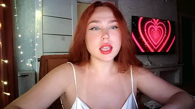 LolaaMint  online show from 07-31-26, 12:15