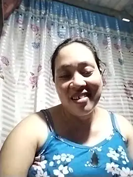 Snapshot of May_Bombs chatting on 02-18-26, 08:54 May Bombs online show from 02-18-26, 08:54