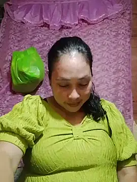 Snapshot of May_Bombs chatting on 03-12-26, 10:54 May Bombs online show from 03-12-26, 10:54