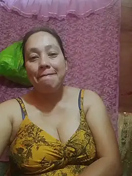 Snapshot of May_Bombs chatting on 03-14-26, 12:50 May Bombs online show from 03-14-26, 12:50