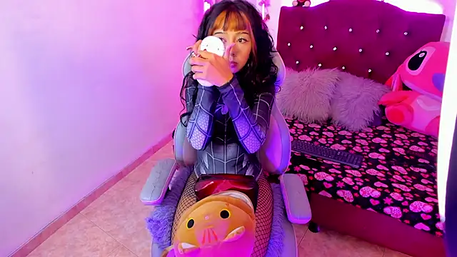 Snapshot of Sweetx__cherry chatting on 03-14-26, 01:49 Sweetx cherry online show from 03-14-26, 01:49