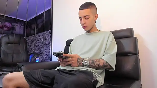 Dereck Boy  online show from 03-26-26, 04:07