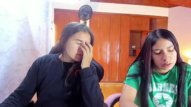 Emily and Soffy online show from 02-10-26, 11:58