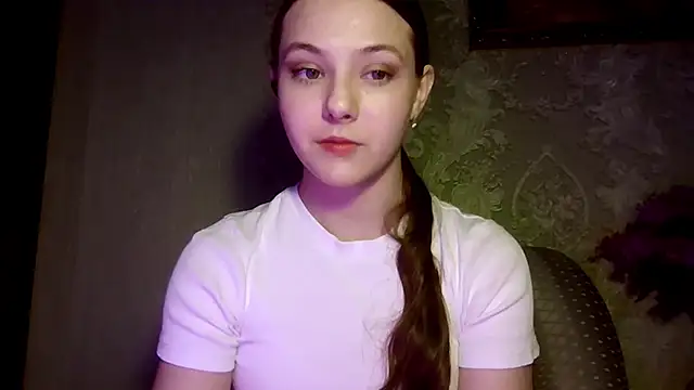 Snapshot of YuniNeko chatting on 03-05-26, 02:13 YuniNeko online show from 03-05-26, 02:13