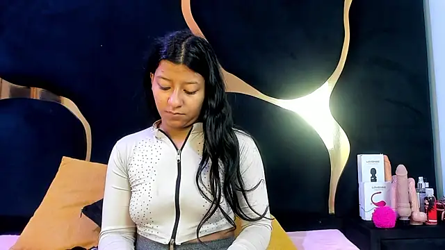 Vaneline2 online show from 04-17-26, 06:00